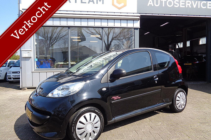 Peugeot 107 1.0-12V XR met Airco